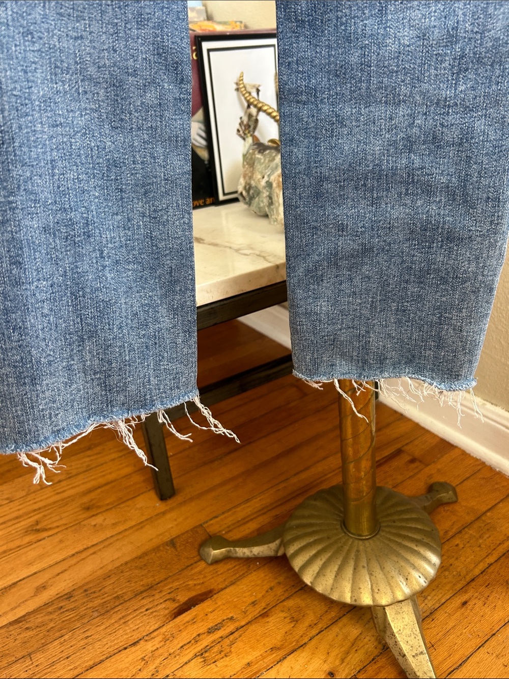MOTHER The Rascal Ankle Fray Jeans - Picture 5 of 8